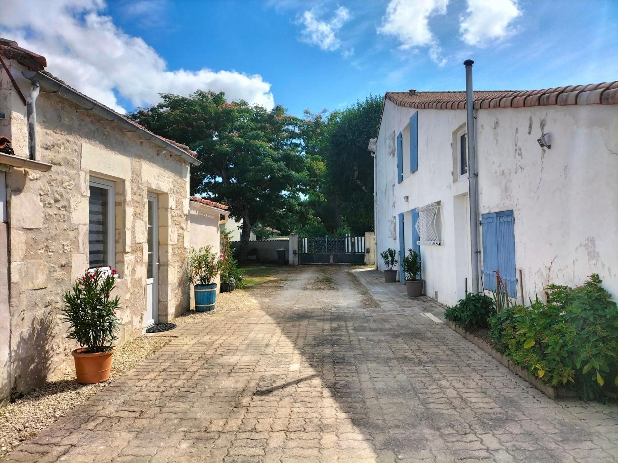 Agreable Maison De Vacances En Charente-Maritime Arvert Eksteriør billede